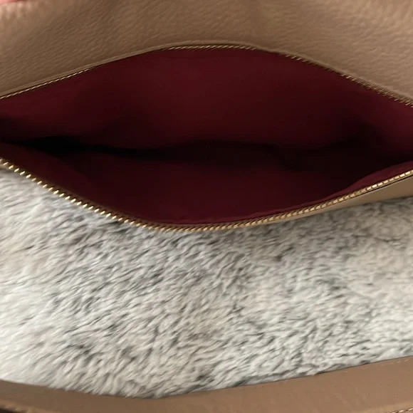 Coach Beige Leather Shoulder Bag with Gold Accents - Picture 12 of 15